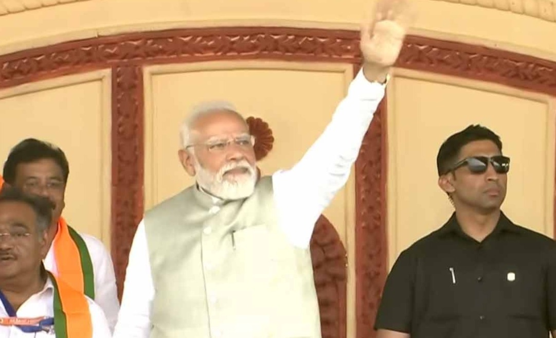 “কলকাতার মাটি থেকে উন্নয়নের নতুন অধ্যায় লেখা হবে”, বার্তা প্রধানমন্ত্রীর