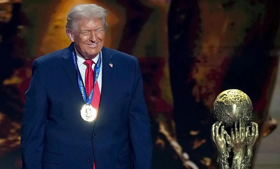 সামান্য ঋণ মেটানোর ক্ষমতা নেই , বিশ্বকাপ থেকে নিষিদ্ধ হওয়ার সম্ভাবনা ট্রাম্পের
