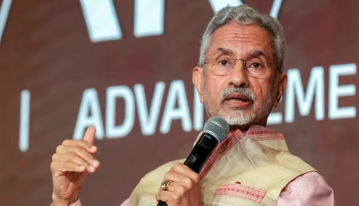 হরমুজে ভারতীয় জাহাজের জন্য সবুজ সঙ্কেত, ইরানের শর্ত নিয়ে মুখ খুললেন জয়শঙ্কর