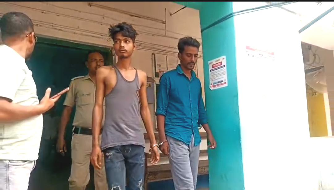 ভোটের আগেই উত্তপ্ত হাড়োয়া , তৃণমূলের পঞ্চায়েত সদস্যকে মারধরের অভিযোগে ধৃত ৫ আইএসএফ কর্মী