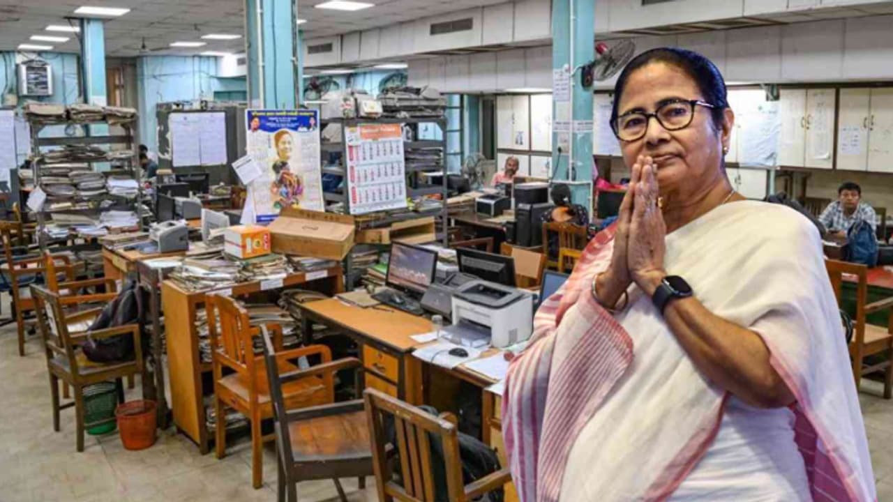 ডিএ নিয়ে স্বস্তি সরকারি কর্মীদের , বকেয়া মেটানোর দিনক্ষণ ঘোষণা রাজ্যের