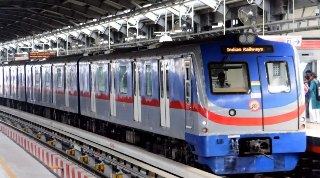 মঙ্গল সকালে ফের ব্লু লাইনে মেট্রো বিভ্রাট, ভোগান্তিতে যাত্রীরা