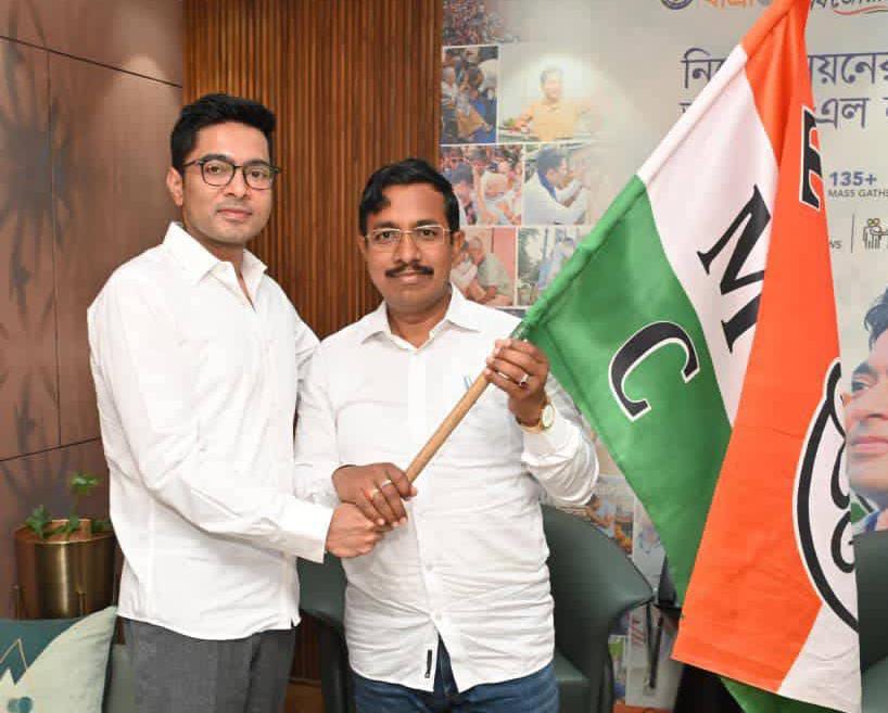 প্রার্থী তালিকা ঘোষণার আগেই নন্দীগ্রামে বড় ধাক্কা , তৃণমূলে যোগ শুভেন্দু ঘনিষ্ঠের