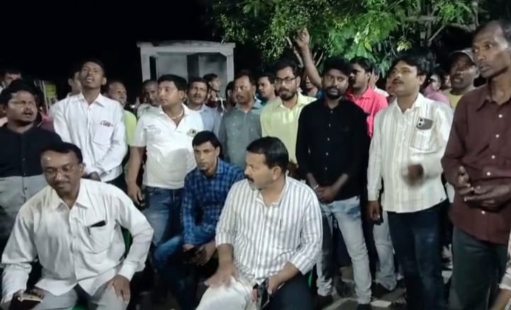 প্রার্থী বদলের দাবি খণ্ডঘোষে, পদত্যাগের হুঁশিয়ারি একঝাঁক তৃণমূল নেতার