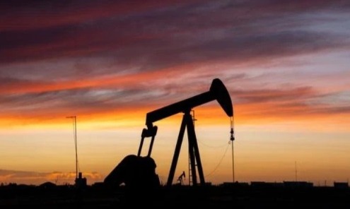 যুদ্ধের প্রভাবে বিশ্বজুড়ে জ্বালানি সঙ্কট, ইরানের তেলের ওপর ৩০ দিনের নিষেধাজ্ঞা প্রত্যাহার আমেরিকার