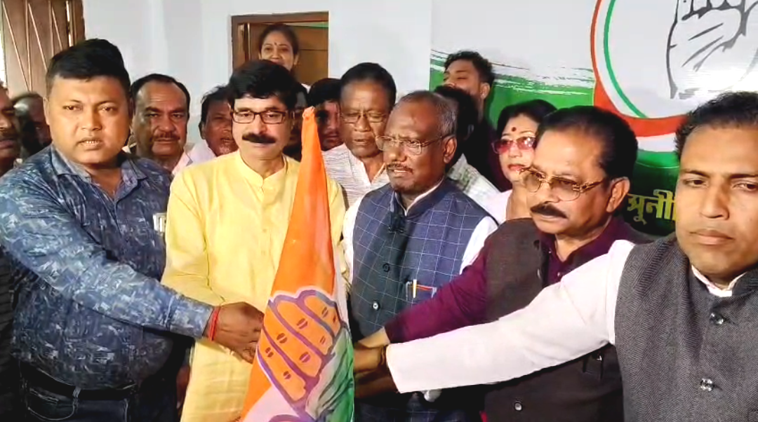 কর্পোরেটের কাছে তৃণমূল বিক্রি হয়ে গেছে , শাসক দল ছেড়ে উত্তরবঙ্গে কংগ্রেসকে শক্তিশালী করার ডাক দিলেন খোকন মিঞা