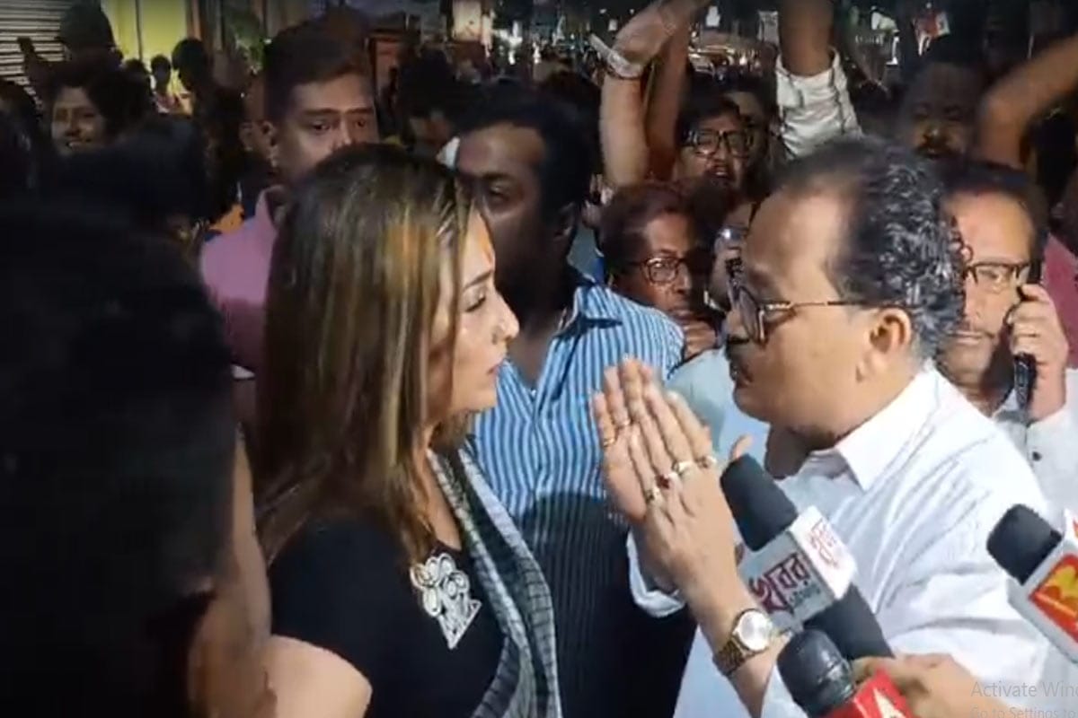 ভোটের আগে উত্তপ্ত বরানগর , পোস্টার লাগানোকে কেন্দ্র করে সম্মুখ সমরে তৃণমূল - বিজেপি