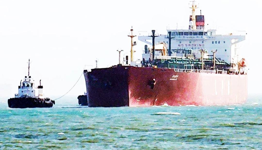 হরমুজ পেরিয়ে গ্যাস ভর্তি জোড়া জাহাজ ভারতে , গ্যাসের সঙ্কট মেটার আশায় দেশবাসী