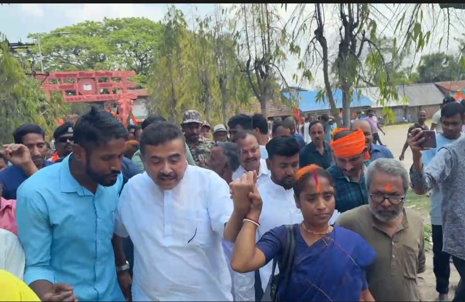 নন্দীগ্রামে প্রচারে শুভেন্দু ,পবিত্র করের বাড়ির সামনে চোর স্লোগান ঘিরে উত্তেজনা