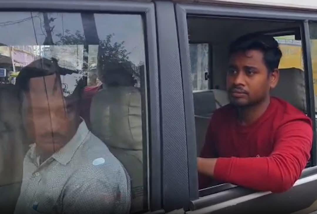 সরকারি দেওয়াল লিখনকে কেন্দ্র করে উত্তপ্ত দুর্গাপুর , আক্রান্ত ২ কমিশনের কর্মী