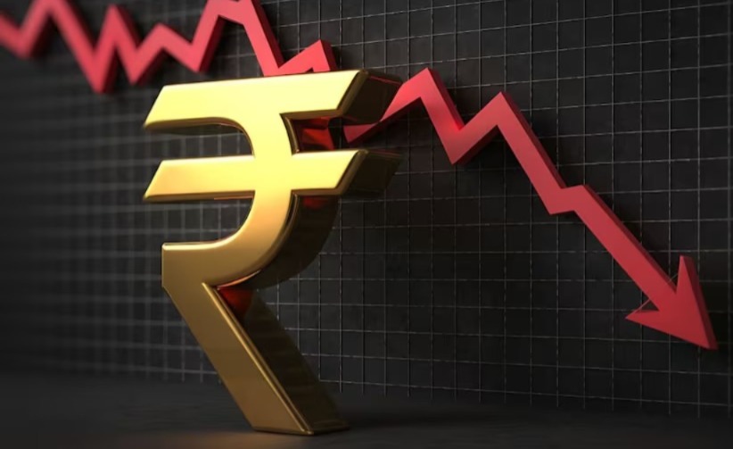 মধ্যপ্রাচ্যের যুদ্ধে ছারখার ভারতের অর্থনীতি, টাকার দামে সর্বকালীন রেকর্ড পতন