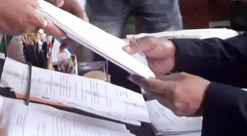 অসমে ৩ জন কংগ্রেস প্রার্থীর মনোনয়ন বাতিল, ফাঁকা মাঠে গোল দেওয়ার সুবর্ণ সুযোগ গেরুয়া শিবিরের