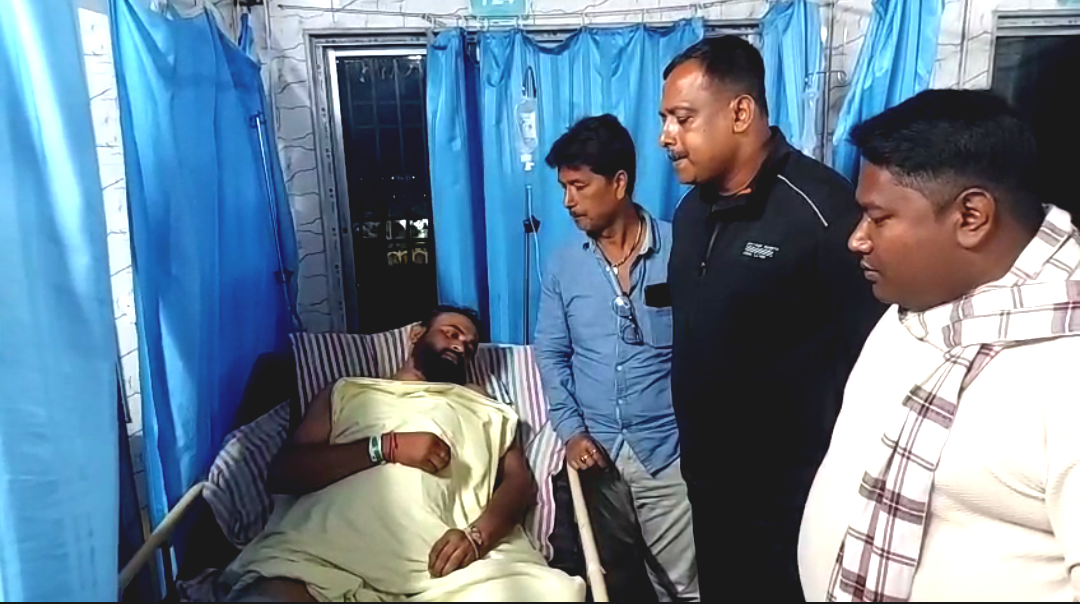 ‘বিজেপি মাতালদের দিয়ে ঝামেলা পাকাচ্ছে’! মহিষকুচিতে তৃণমূল কর্মীর ওপর হামলায় তুঙ্গে বিতর্ক