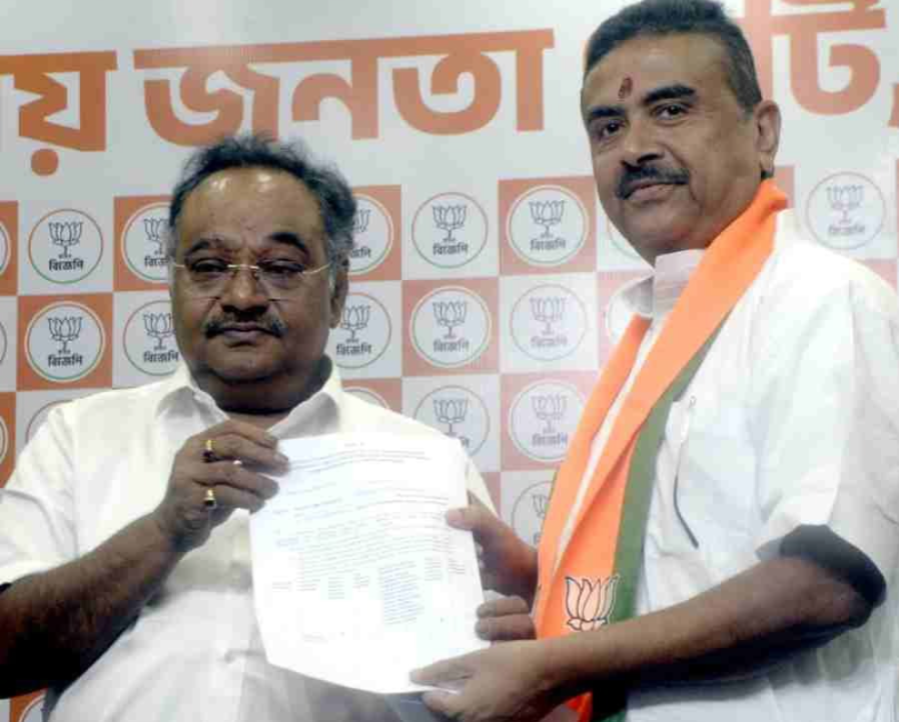 দুই কেন্দ্রে হাড্ডাহাড্ডি ভোটযুদ্ধ , প্রতীক পেলেন শুভেন্দু অধিকারী