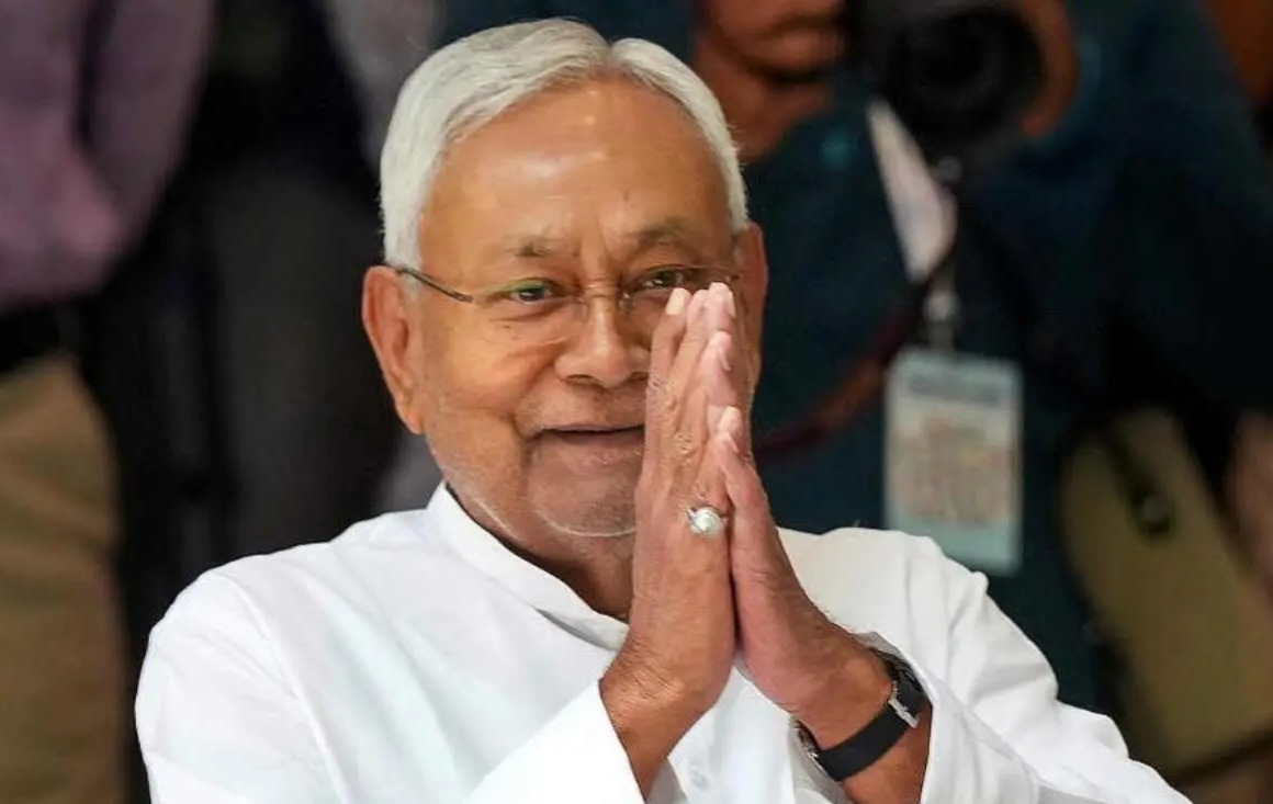 বিহারে সূর্যাস্ত নীতীশের, মুখ্যমন্ত্রীর কুর্সিকে আলবিদা জেডিইউ প্রধানের