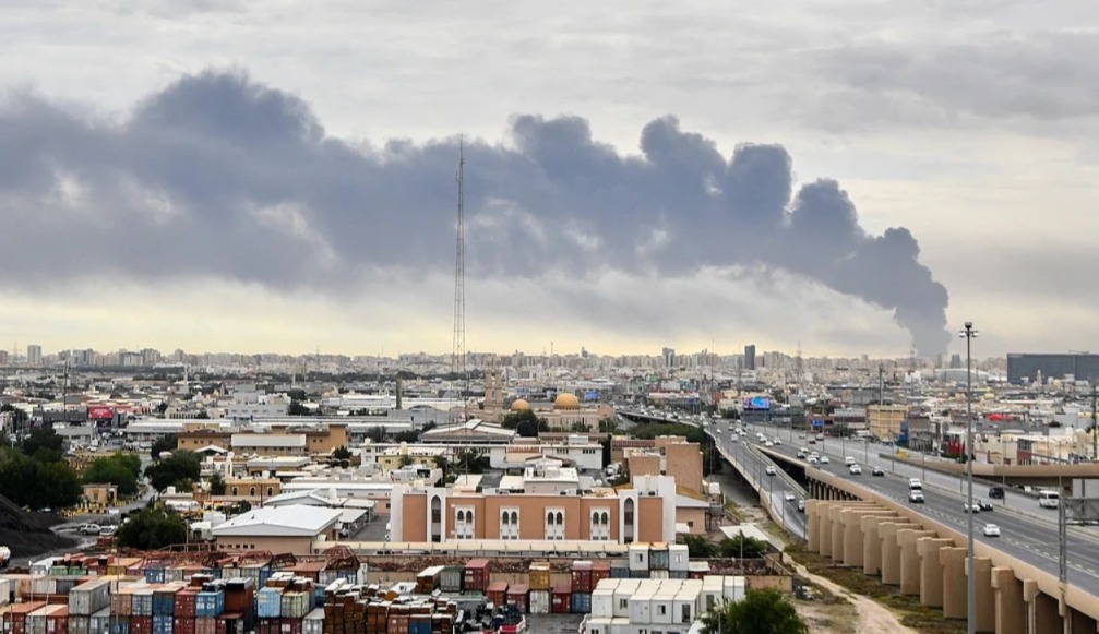 কুয়েতের বিদ্যুৎ ও জল পরিশোধন কেন্দ্রে হামলা ইরানের, মৃত্যু ১ ভারতীয় সহ ২
