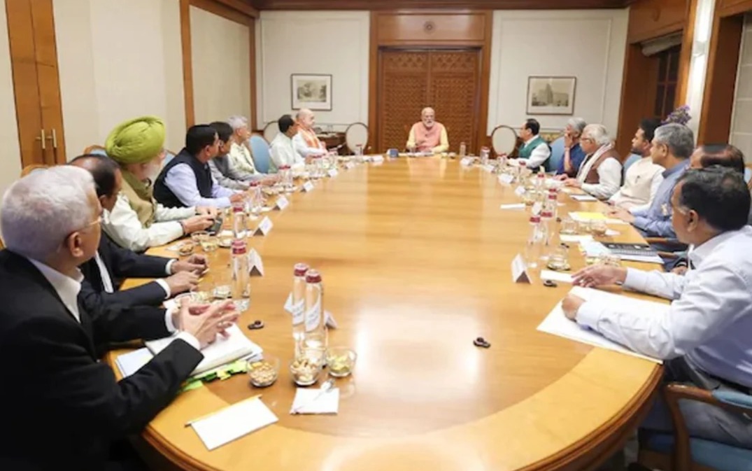 মধ্যপ্রাচ্যের যুদ্ধে জ্বালানি সঙ্কট, ক্যাবিনেট বৈঠকে প্রয়োজনীয় পদক্ষেপের নির্দেশ মোদির