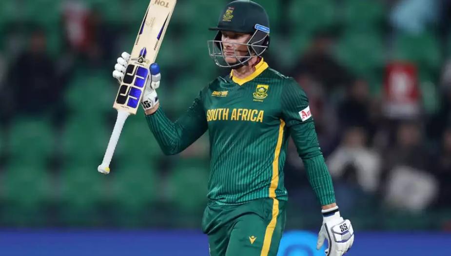 ছোট্ট কেরিয়ারের সমাপ্তি , আন্তর্জাতিক ক্রিকেট থেকে অবসর রাসি ভ্যান ডার ডুসেনের