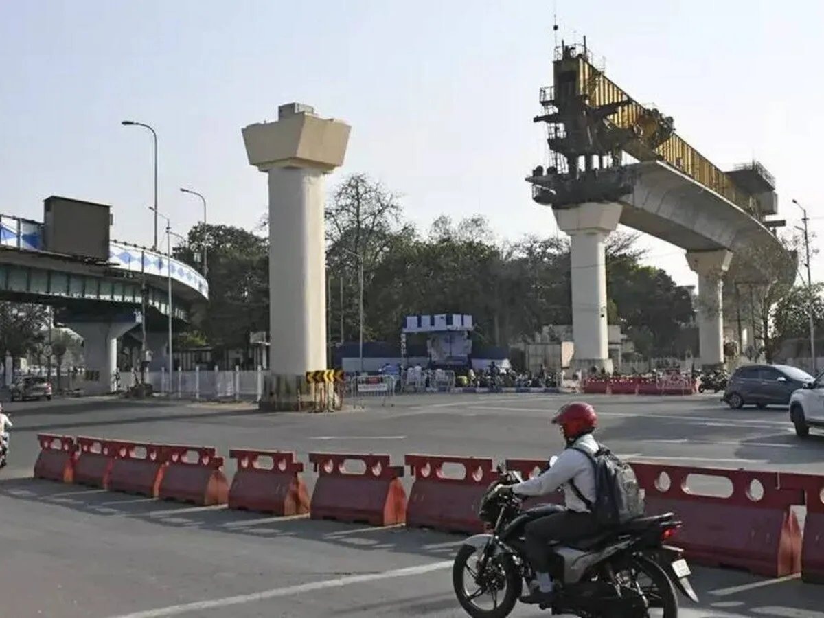 দীর্ঘ জট কাটিয়ে অবশেষে সবুজ সংকেত , শুরু হচ্ছে চিংড়িঘাটা মেট্রোর কাজ