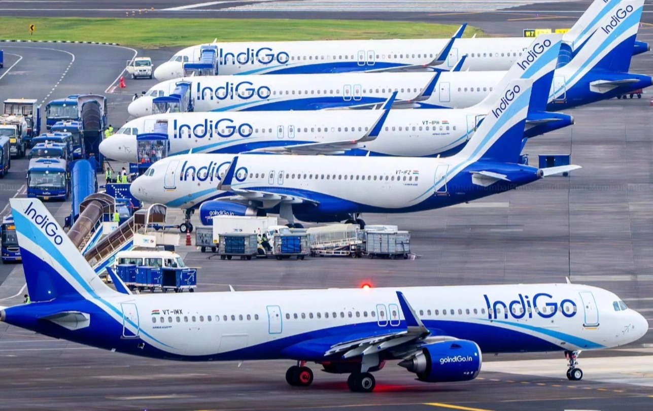 লাগামহীন জ্বালানির দাম বৃদ্ধি, ইন্ডিগোর টিকিটে গুনতে হবে অতিরিক্ত ১০ হাজার টাকা পর্যন্ত