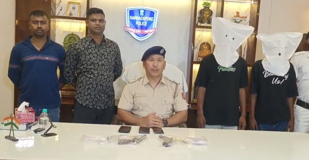 ভোটের আগে ফের অস্ত্র উদ্ধার ভাটপাড়ায়! গ্রেফতার ২ দুষ্কৃতী