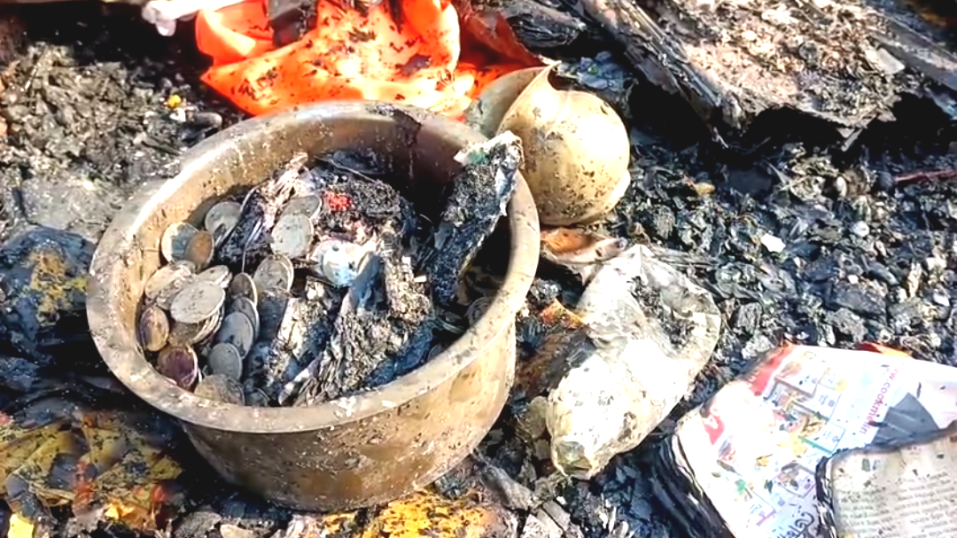 মাদ্রালের আগুনে ঘি ঢালল রাজনীতি! দুই প্রার্থীর উপস্থিতিতে সরগরম জগদ্দল