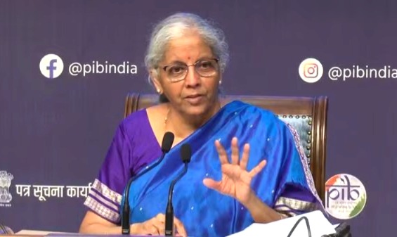 সুখবর আমজনতার জন্য, জীবনদায়ী ওষুধ-জীবন বিমা থেকে জিএসটি প্রত্যাহার