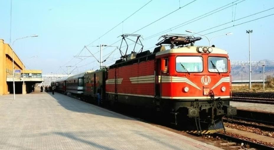 ট্রেনে উঠেবন না , ইরানের রেলপথে মারণ হামলার হুমকি ইজরায়েলের