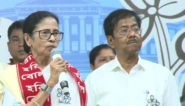 বালু সবথেকে ভালো মন্ত্রী ওর মতন করে কেউ কাজ করতে পারেনি , জ্যোতিপ্রিয়কে ক্লিনচিট মমতার