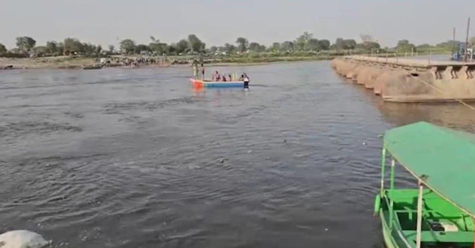 যমুনায় যাত্রীবোঝাই নৌকা উল্টে মর্মান্তিক দুর্ঘটনা , মৃত কমপক্ষে ১০ , চাঞ্চল্য যোগীরাজ্যে