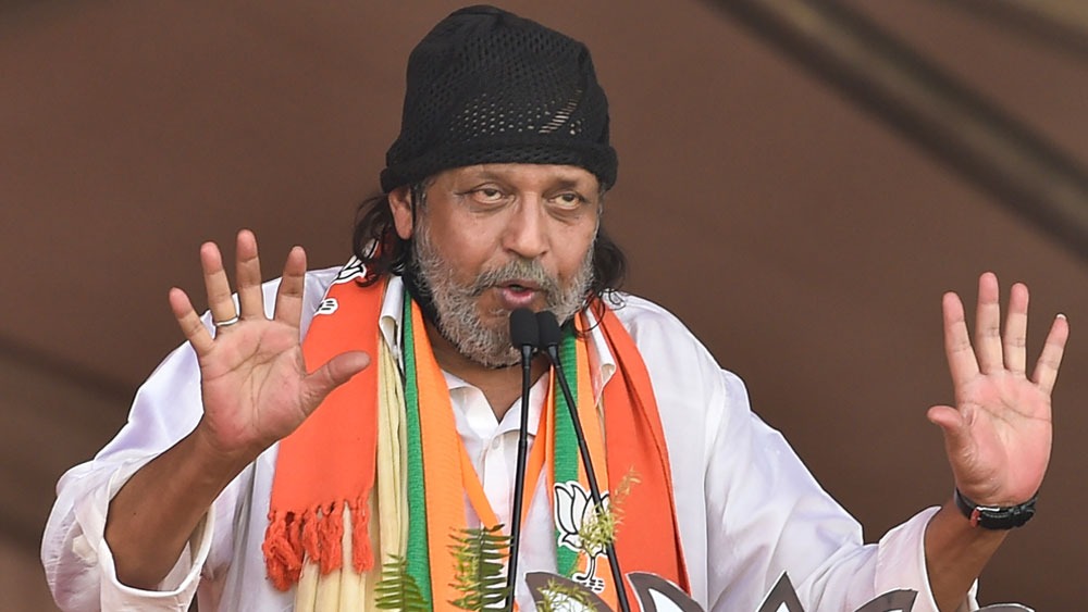 মিঠুনের রোড শোতে ডিউটি করতে গিয়ে প্রাণ হারালেন পুলিশকর্মী