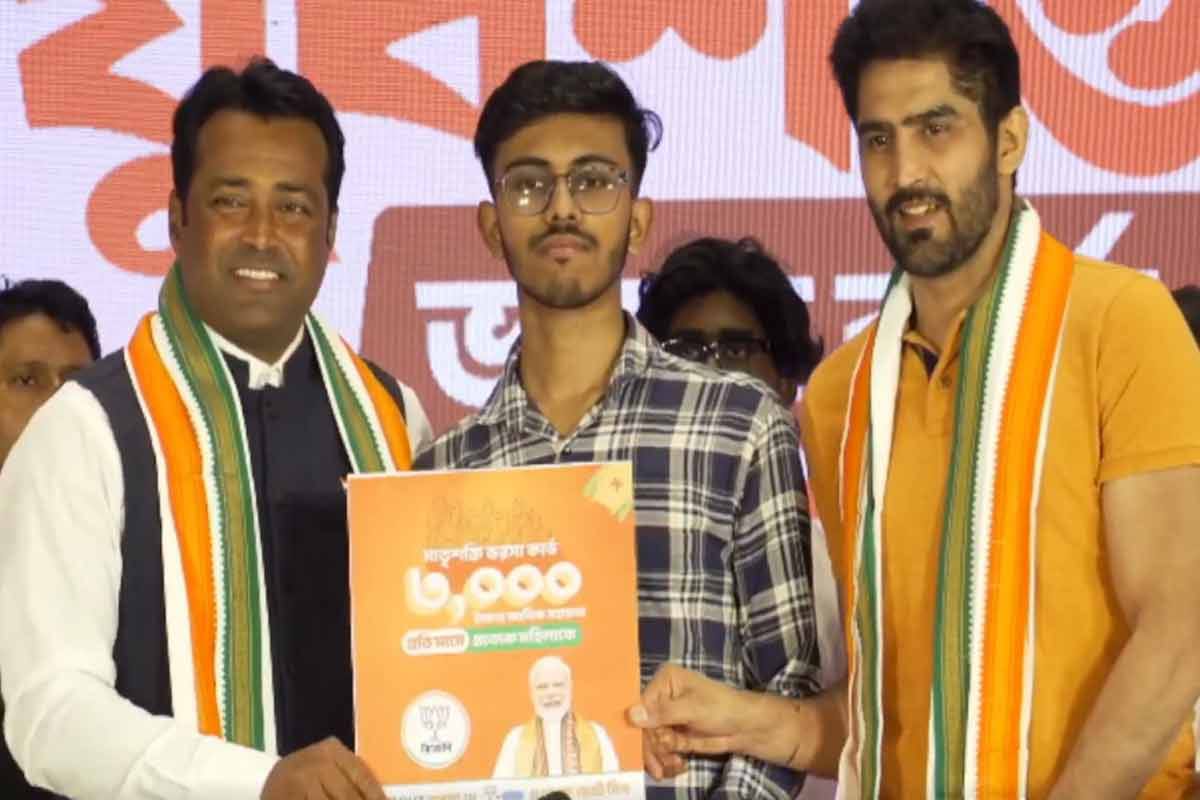 যুব ভোটে নজর বিজেপির , ‘যুবশক্তি ভরসা কার্ড’ প্রকাশে একগুচ্ছ প্রতিশ্রুতি গেরুয়া শিবিরের