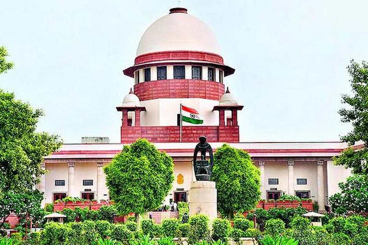 আইএএস-আইপিএস বদলিতে হাইকোর্টের রায় বহাল, হস্তক্ষেপে নারাজ সুপ্রিম কোর্ট