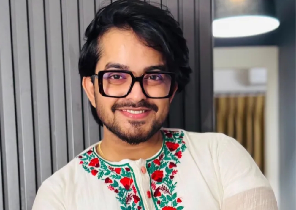 গেরুয়া সরকারে ভিআইপি ডাক পেয়ে চর্চার কেন্দ্রে সায়ক চক্রবর্তী , শুরু সোশাল মিডিয়া জুড়ে ফের তুমুল বিতর্ক