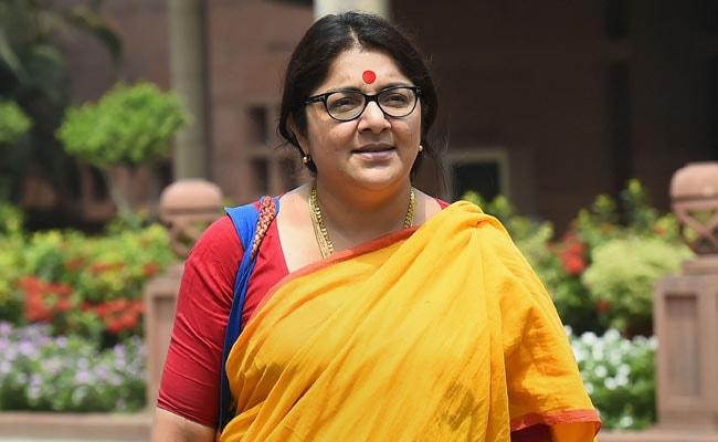 কারা পাশে ছিল, কারা চুপ ছিল , সব মনে আছে!টলিউডের ‘ব্যান কালচার’ নিয়ে বিস্ফোরক লকেট