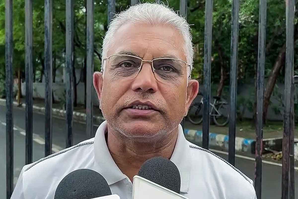 জঙ্গি সংগঠনের মতন কাজ দলটাই ব্যান করে দেওয়া উচিত , তৃণমূলকে চাঁচাছোলা ভাষায় আক্রমণ দিলীপ ঘোষের