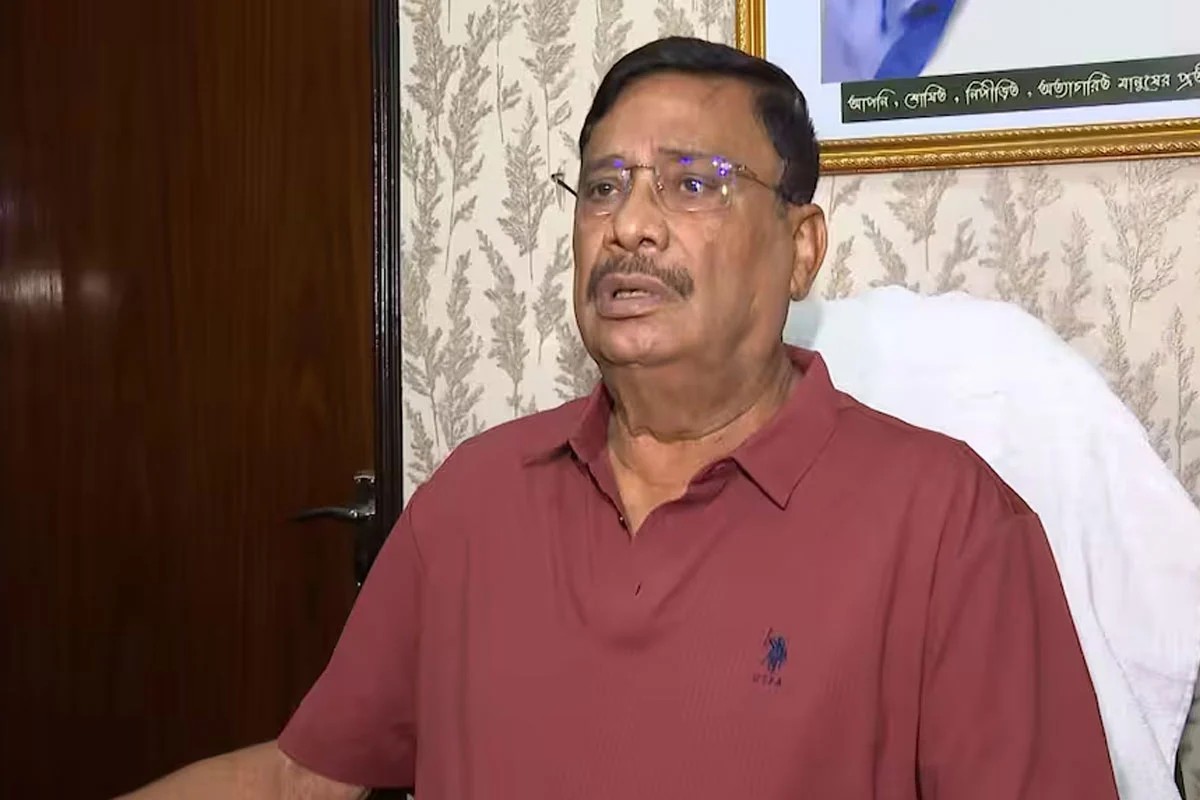 পুরসভাতেও তৃণমূলের ধাক্কা , মেয়র পারিষদের পদ থেকে ইস্তফা তারক সিংয়ের