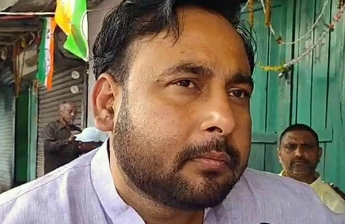 জনরোষের মুখে তৃণমূল কাউন্সিলর ,  তোলাবাজির অভিযোগে গ্রেফতার সচিন সিং