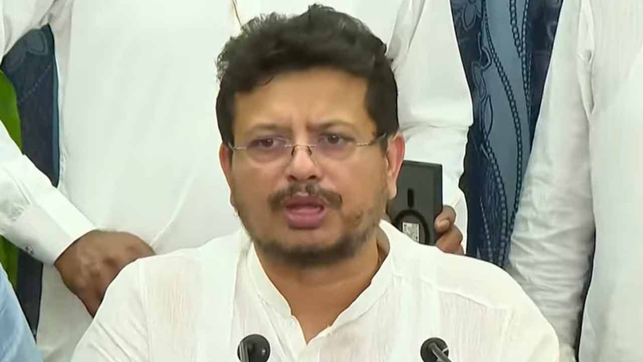 অভিষেক না মমতাই আমাদের নেত্রী , বিরোধী দলনেতা হয়েই বিস্ফোরক ঋতব্রত