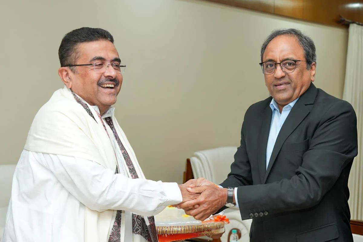 শিল্পে পুনর্জাগরণের পথে বাংলা , এলঅ্যান্ডটি প্রধানের সঙ্গে বৈঠকে শুভেন্দু