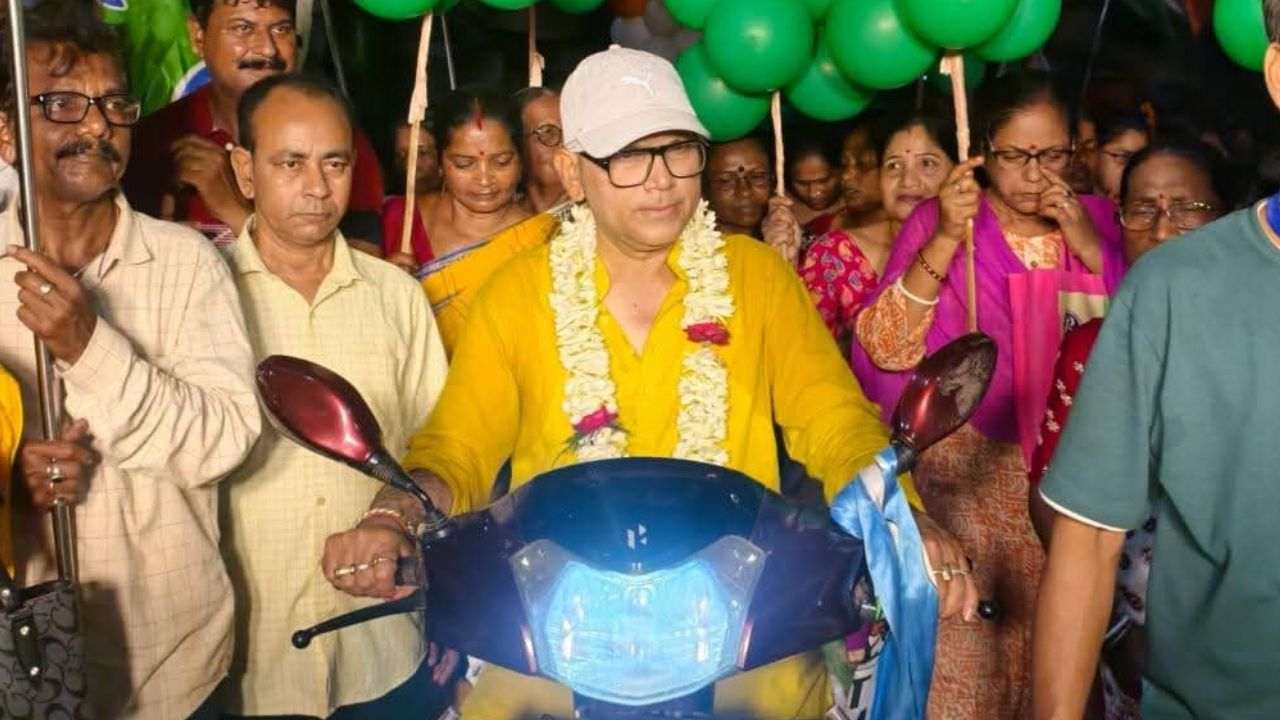 মেদিনীপুরে দুর্নীতির ছায়া, পুলিশের জালে প্রাক্তন তৃণমূল বিধায়ক সুজয় হাজরা