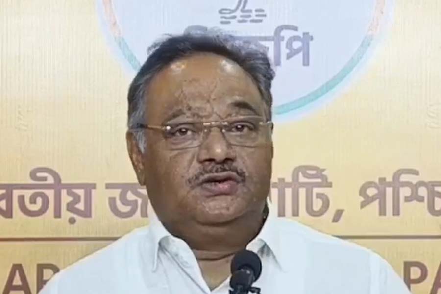 বিধায়কদেরও রেয়াত নয় , দল বিরোধী কাজে কঠোর বার্তা শমীক ভট্টাচার্যের