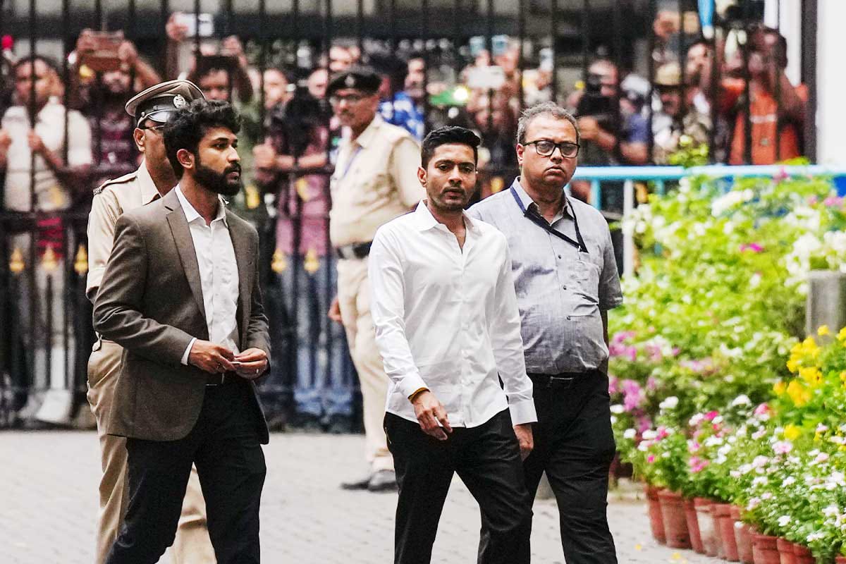 ভবানীভবনে ম্যারাথন জেরা , সিআইডি প্রশ্নবাণে মেজাজ হারান অভিষেক