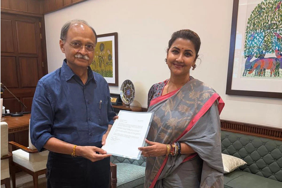 শুভেন্দু অধিকারী দেখিয়ে দিয়েছেন উন্নয়ন কিভাবে করতে হয় , মুখ্যমন্ত্রীর প্রশংসায় পঞ্চমুখ রচনা