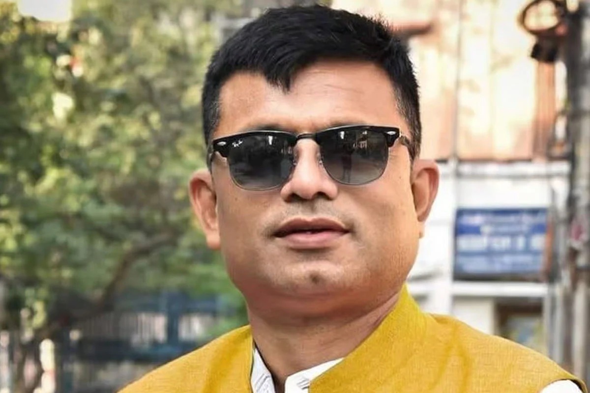 তোলাবাজি সহ শ্লীলতাহানির চেষ্টার অভিযোগ , পুলিশের জালে প্রাক্তন তৃণমূল কাউন্সিলর