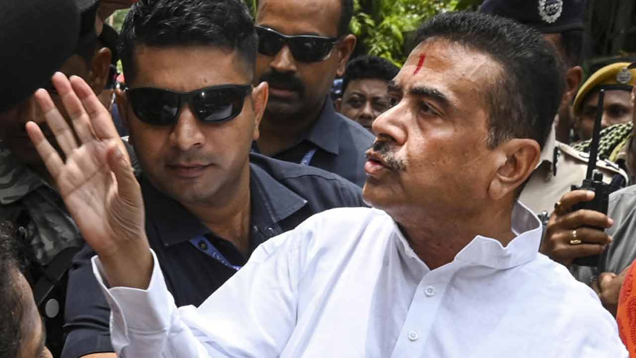 বারুইপুরে নির্যাতিতার পরিবারের পাশে মুখ্যমন্ত্রী , এসপি অফিসে শুভেন্দুর উচ্চপর্যায়ের বৈঠক