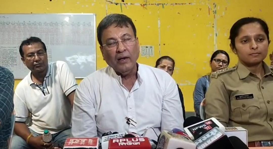 রথ নিয়ে যেন ২ দলের লড়াই না হয় , বারাসাতে প্রশাসনের প্রস্তুতি বৈঠক