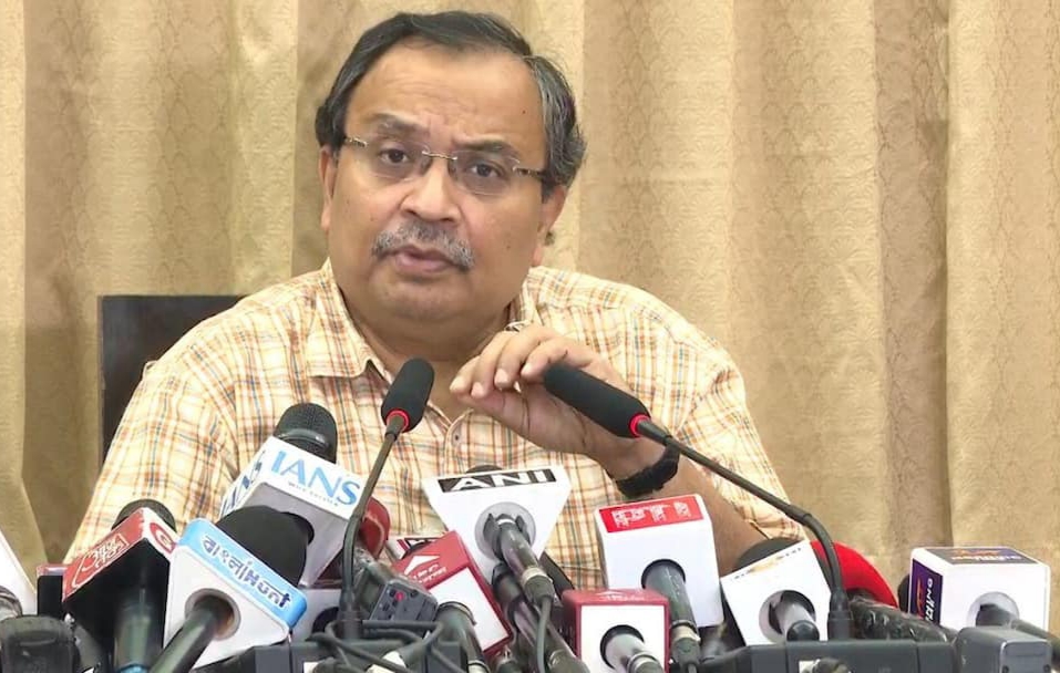 মমতার সৈনিকদের এভাবে আটকানো যাবে না , মুক্তির পর পুলিশের ভূমিকায় সরব কুণাল ঘোষ