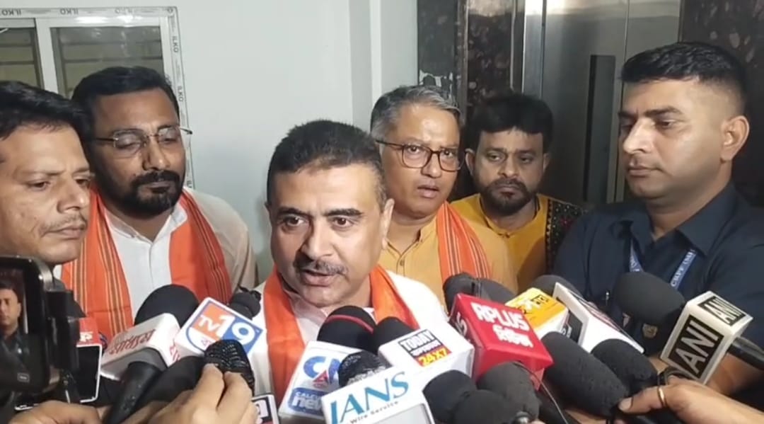 রাজ্যের পুলিশ কখনও টেবিলের তলায়, কখনও শাটার নামায়, আইনের ভূমিকা নিয়ে কটাক্ষ শুভেন্দুর