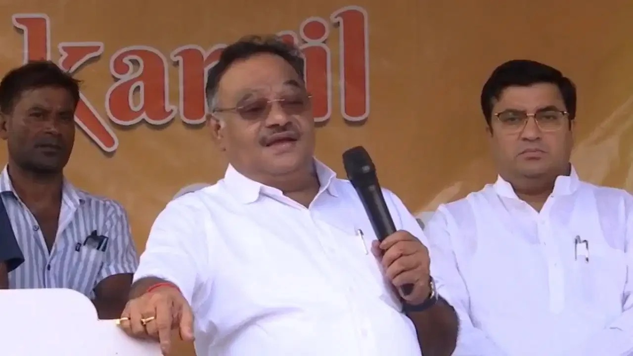 কাশ্মীর মাঙ্গে আজাদি স্লোগান দিলে আর বাড়ি ফিরতে পারবে না , কার্গিল দিবসে হুঁশিয়ারি শমীকের